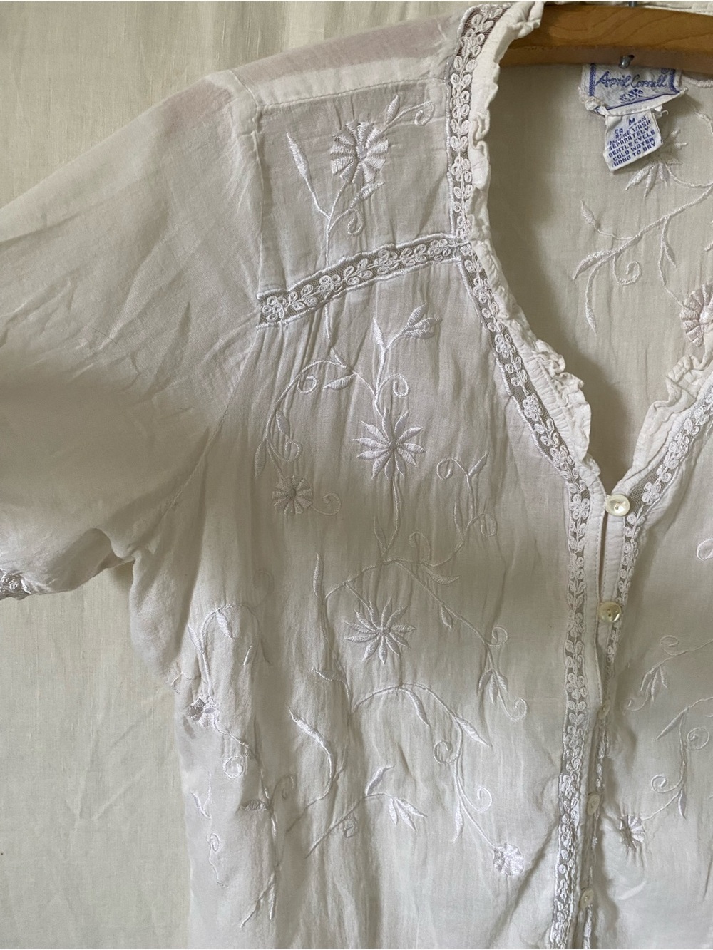 April Cornell White Floral Embroidered Ruffle-Trim Blouse - Medium - Picture 5 of 9